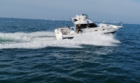 Faeton Moraga 980 fly + 2X260 hp Yanmar<br><a href=dettaglio.aspx?Id=255 >VAI ALLA SCHEDA</a>